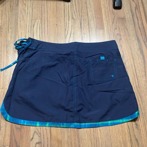 The north face skort size 10 - Picture 6 of 7